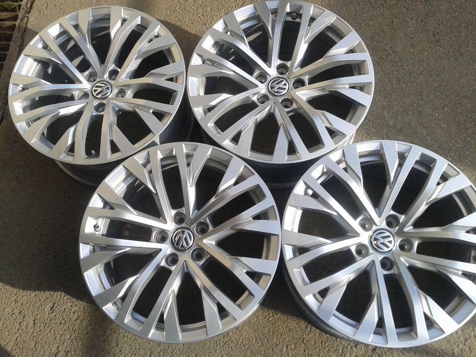 18'' 5x112x66,6 оригинални алуминиеви джанти с дат4ици за VW Touareg