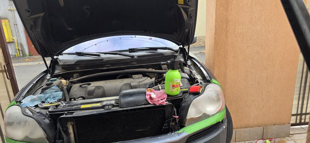 Reparatii tinichigerie,retușuri, polish faruri,polimerizare, vopsitori