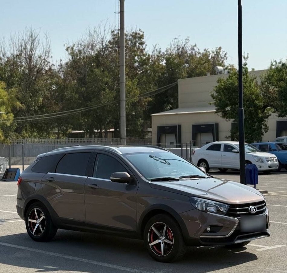 LADA VESTA Cross  год 2019 декабрь  пробег 62.000
 Год выпуска - 2019