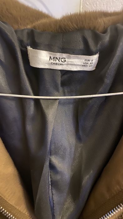 Vand jacheta blana artificiala maro deschis Mango