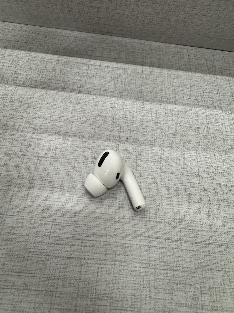 AirPods 2,R наушник ,правый,оригинал