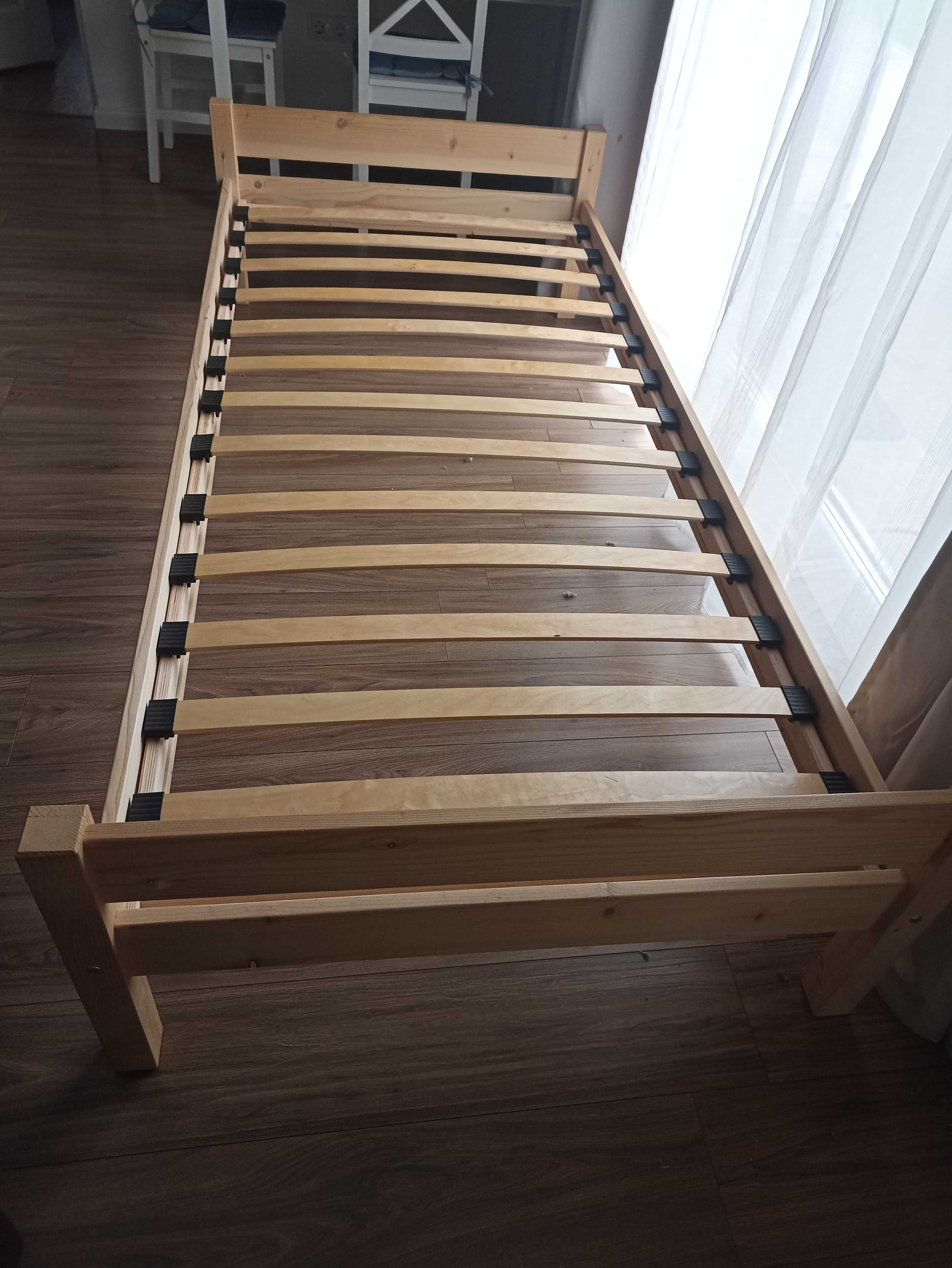 Pat complet cu saltea Ikea