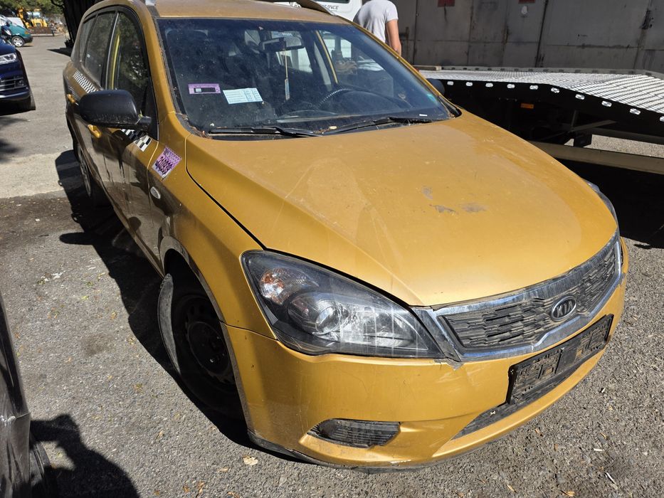 Киа сийд 1.4 На части! Kia ceed