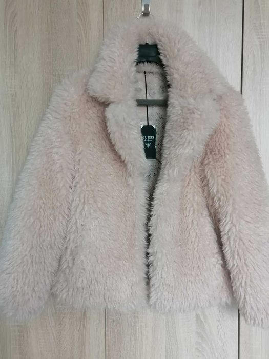 Зимно късо палто Guess