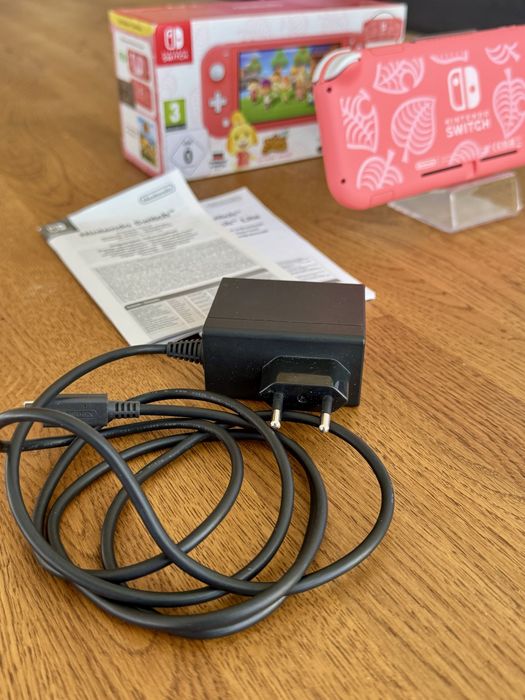Nintendo Switch Lite - Animal Crossing Edition
