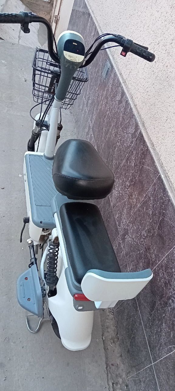 Elektro skuter sotiladi
