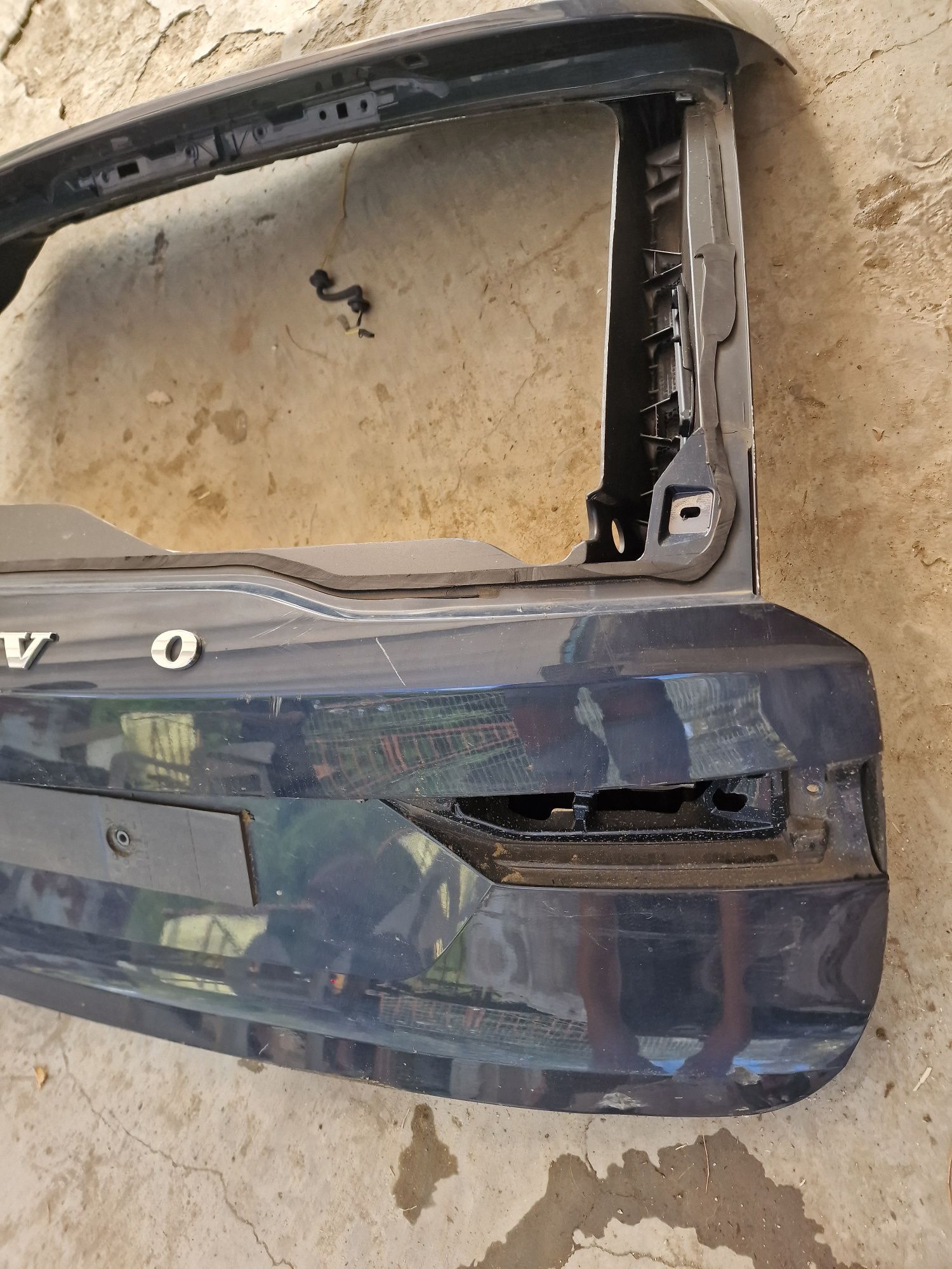 Volvo V90 2019 багажник