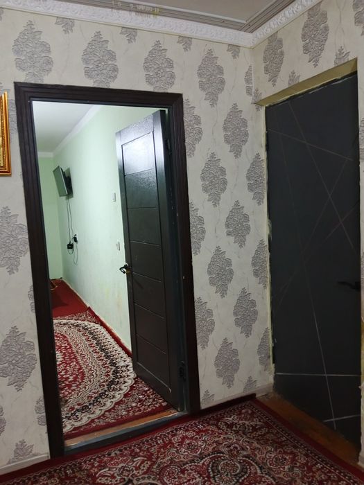 2 xonali kvartira sotiladi chirchiq