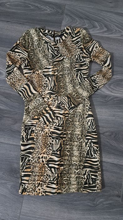 Rochie mânecă lungă XS