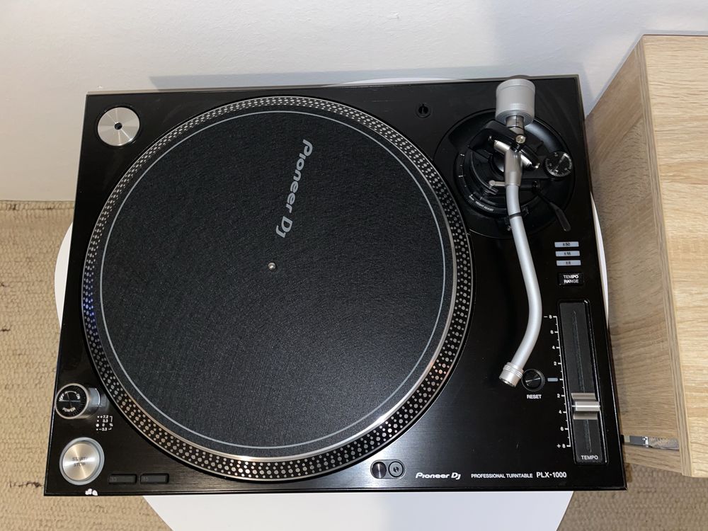 PIONEER Turntable PLX-1000