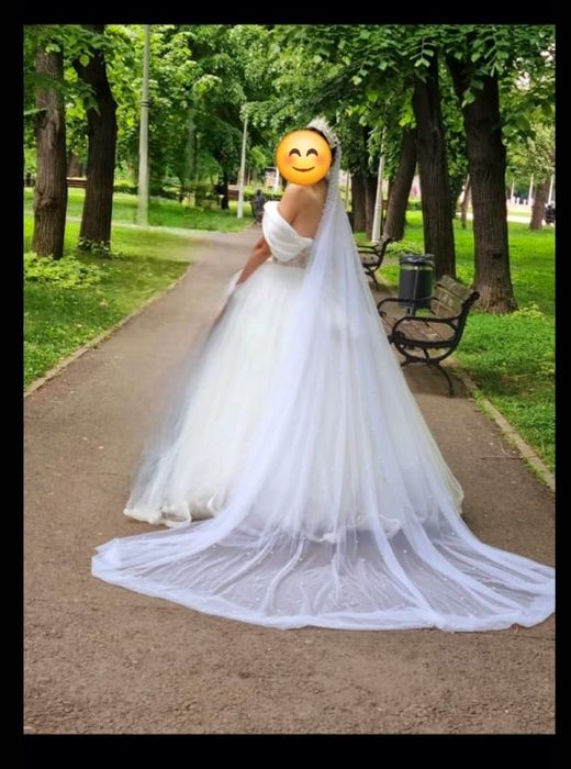 URGENT.  Rochie De Mireasa