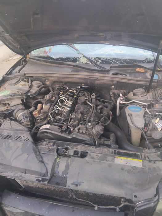 Dezmembrez audi a5 2.0 tdi euro 5