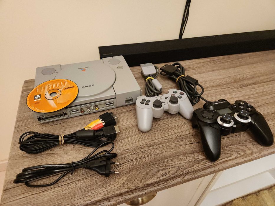 PlayStation 1 (PS1) Audiofil (SCPH-1002) - complet functional