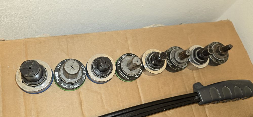 Rehau instrument de expandat țeavă