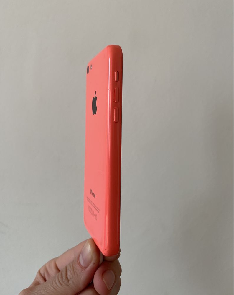 iPhone 5c заключен