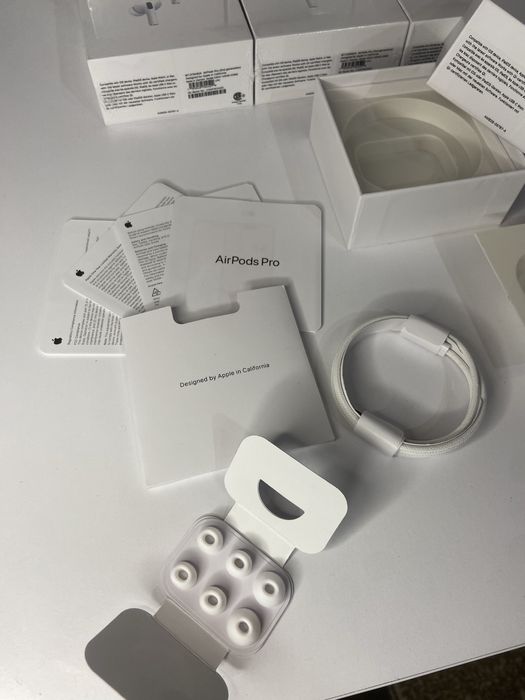 Airpods pro 2(MODELUL NOU) sigilate