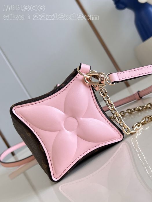 Louis Vuitton Bloom Pouch