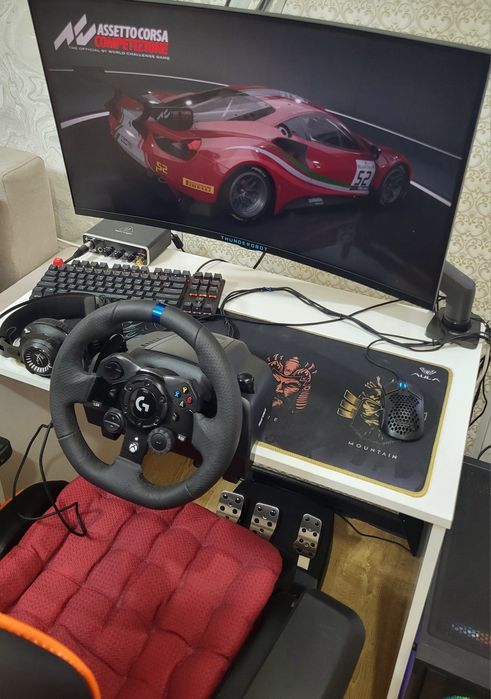 Игровой руль Logitech G923 TrueForce