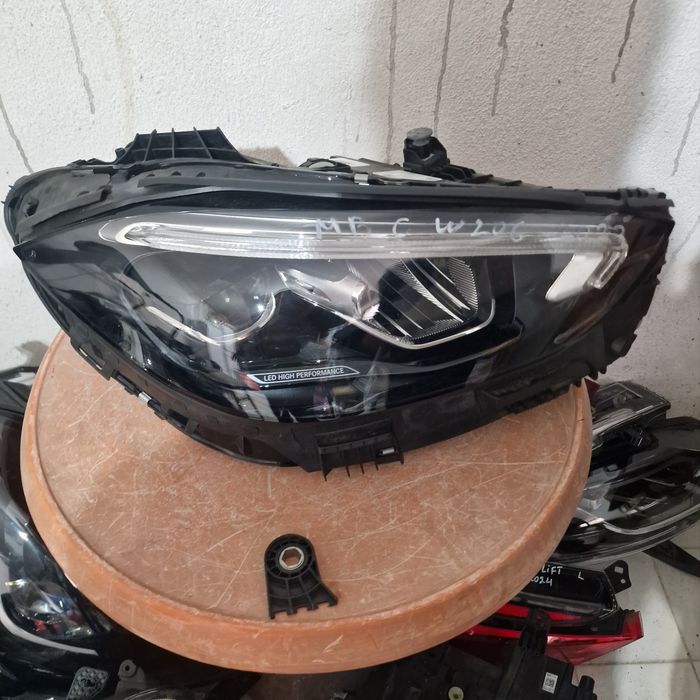 Mercedes Benz C W206 Full LED 2023 десен фар 2бр