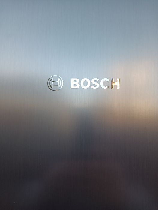 XXL иноксов комбиниран хладилник с фризер Бош Bosch 2 години гаранция