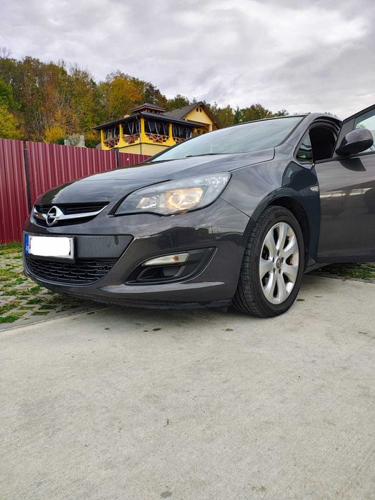 Opel Astra J 2013
