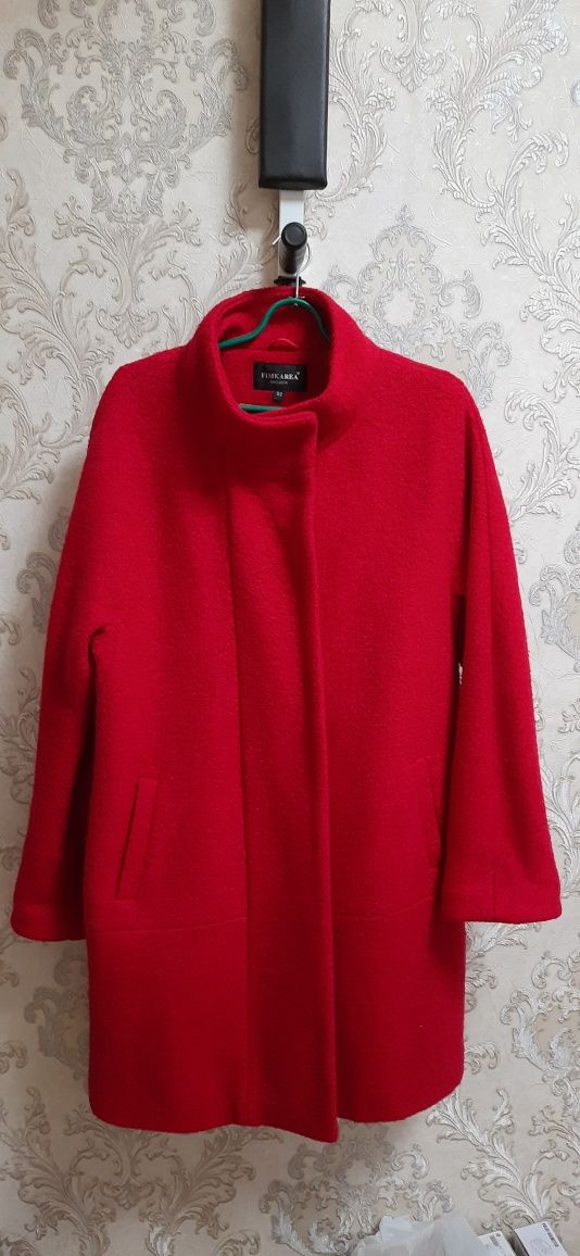 Продам пальто женское шерстянное размер 4XL