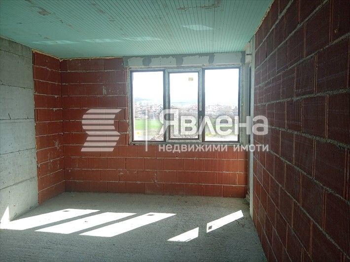 Продава се Къща в Благоевград, Струмско - 232 кв.м за 1074 €/кв.м - Снимка #2