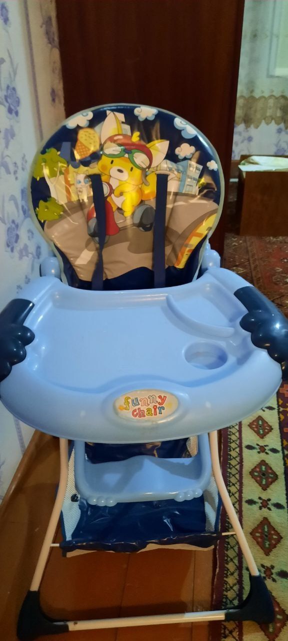Bolala ovqat stoli