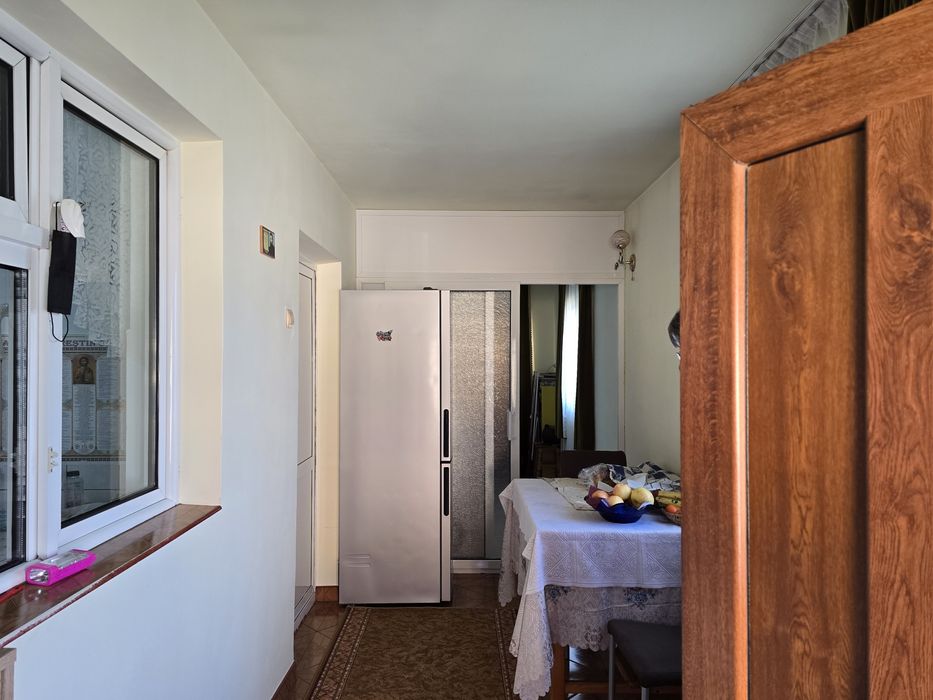 Casă de vânzare sau schimb cu apartament 2 camere