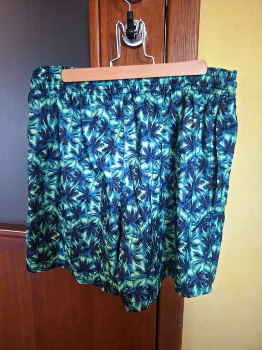 Свежи мъжки бански на разпродажба