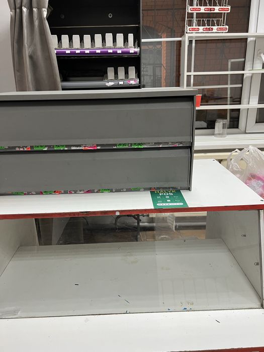 Морозильник ларь, холодильник, касса стойка сигаретница