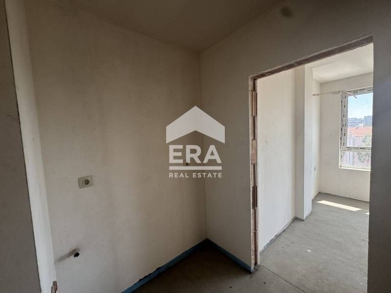 Тристаен апартамент ново строителство