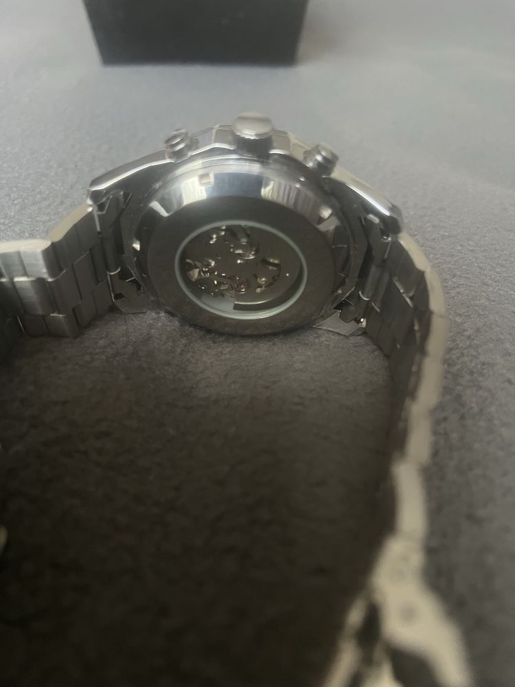Skeleton watches Механичен часовник самонавиващ се!!!