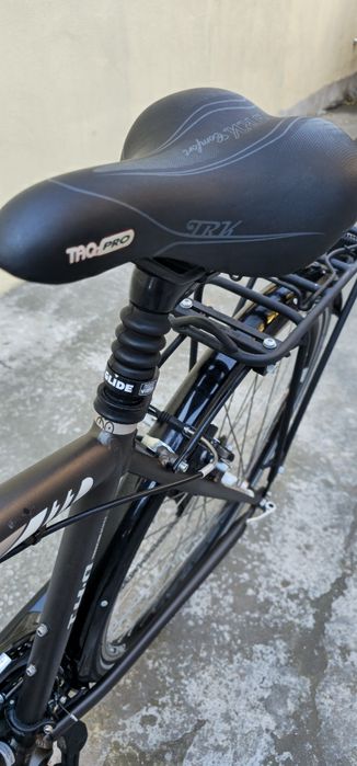 Vând bicicletă trekking Morrison T4.0