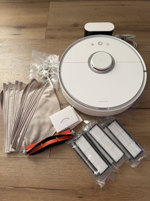ТОП ЦЕНА! Прахосмукачка робот Roborock S5 - сухо и мокро почистване