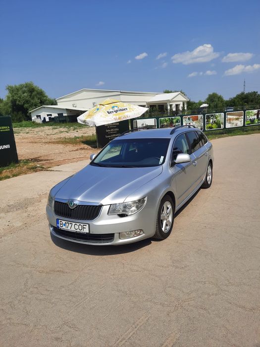 Skoda Superb 2011