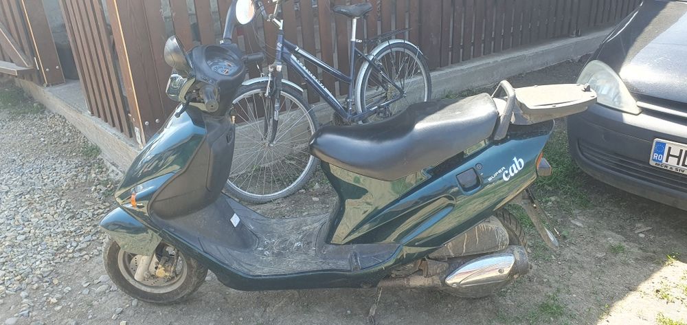 Vând scuter Hyosung 100cm