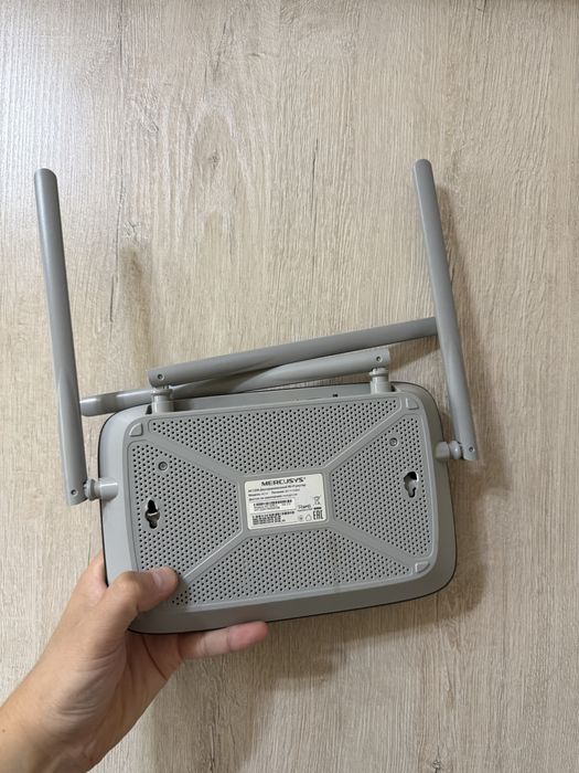 Роутер Mercusys 5G 4 антенны в отличном состоянии!