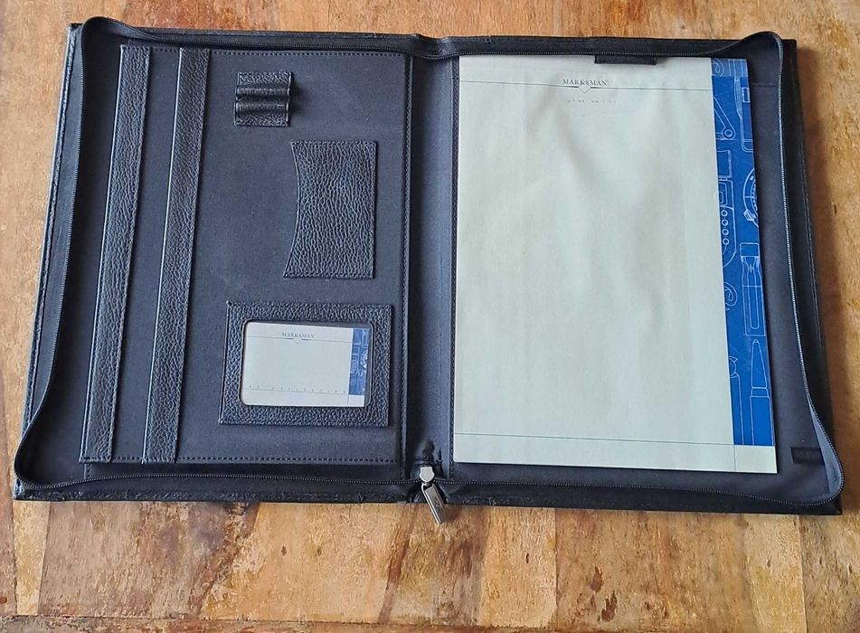 папка луксозна за документи естествена кожа с цип Марксман Marksman A4