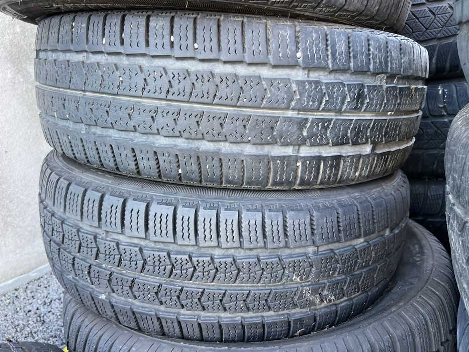 Зимни гуми бусови 205/65/16 Nexen dot 17 . Цена за всичките