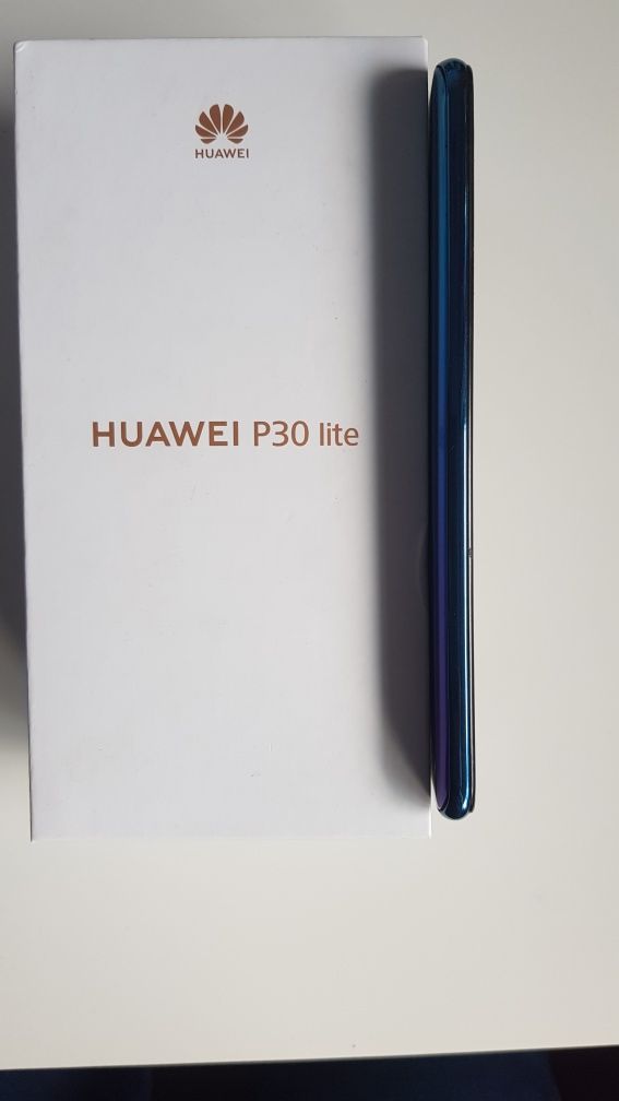 Huawei P30 lite 4GB/128GB dual sim с подарък