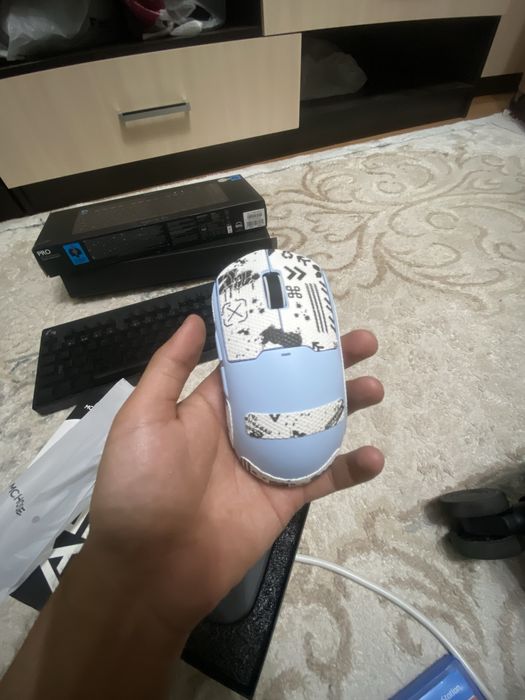Продам безпроводную игровую мышку