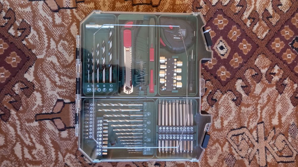 Mașina de găurit și înșurubat Parkside-incarcator+3 acumulatori