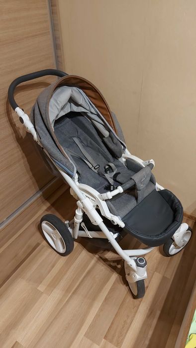 Бебешка количка 2в1 Bexa Ideal- Много запазена