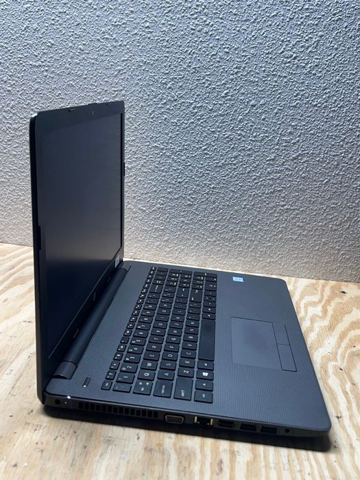 Laptop HP i5 GEN7,  8Gb RAM. SSD 256gb, 16inch FHD, baterie 2.3ore