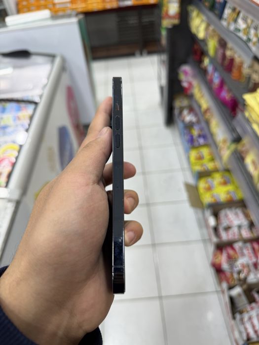 Iphone 12 pro max sotiladi