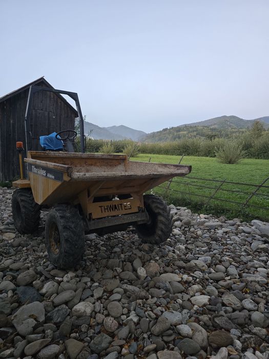 Dumper Thwaites 3 tone