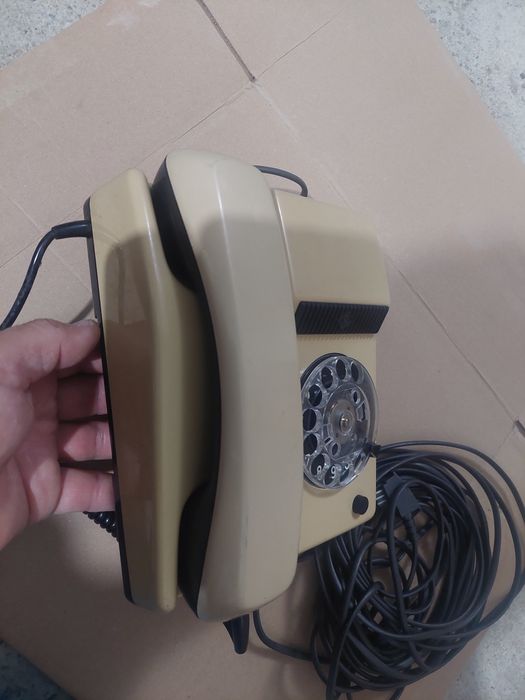 Telefon fix cu disc,model vintage,vechi,old