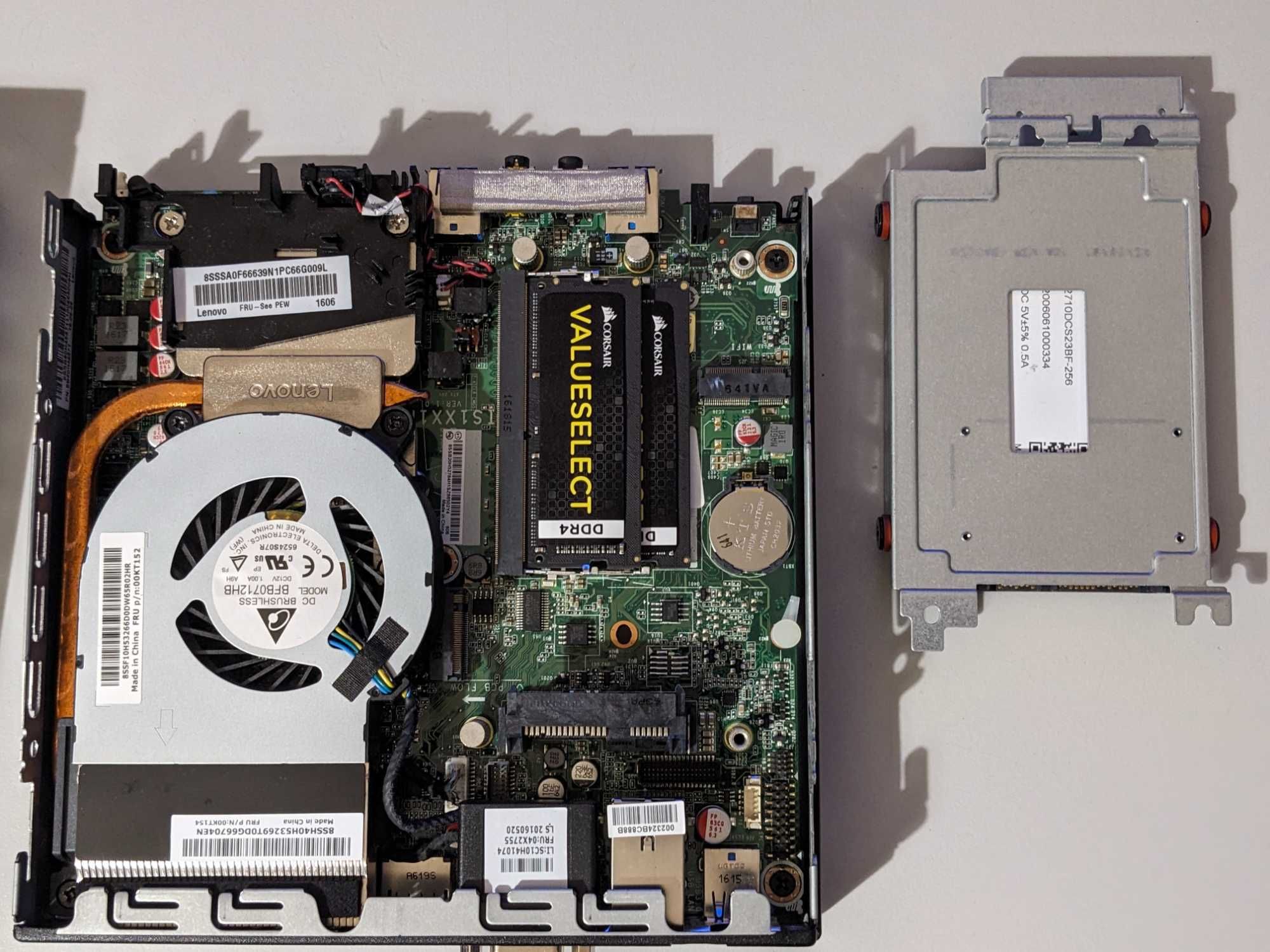 Компютър Lenovo ThinkCentre M700 Tiny