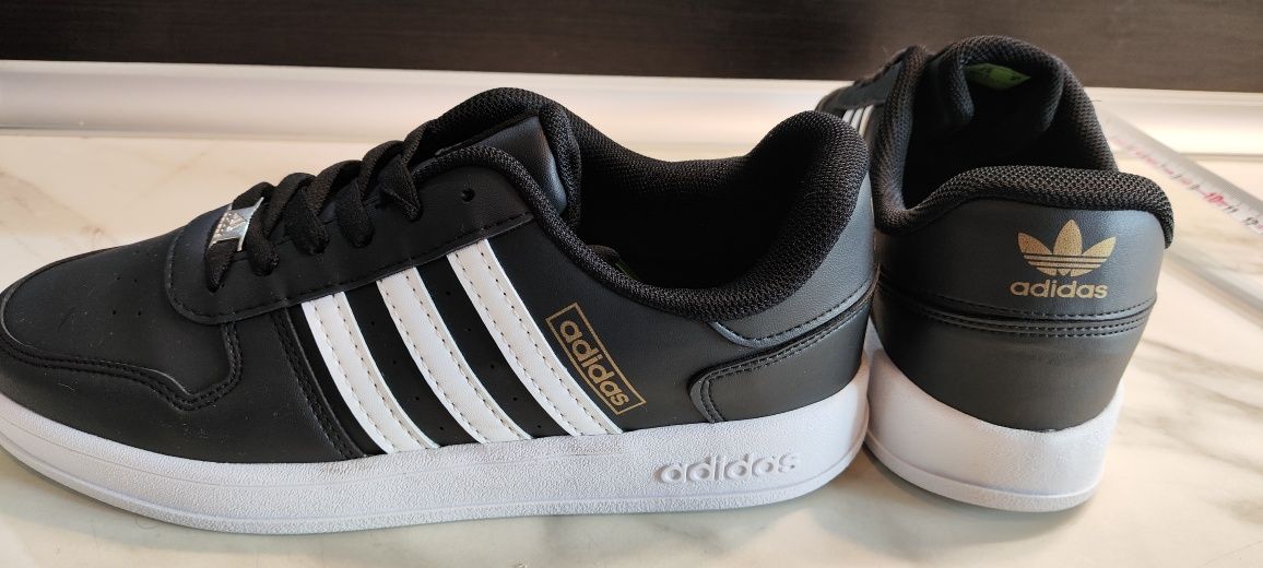 Намалявам-Чисто нови мъжки маратонки ADIDAS